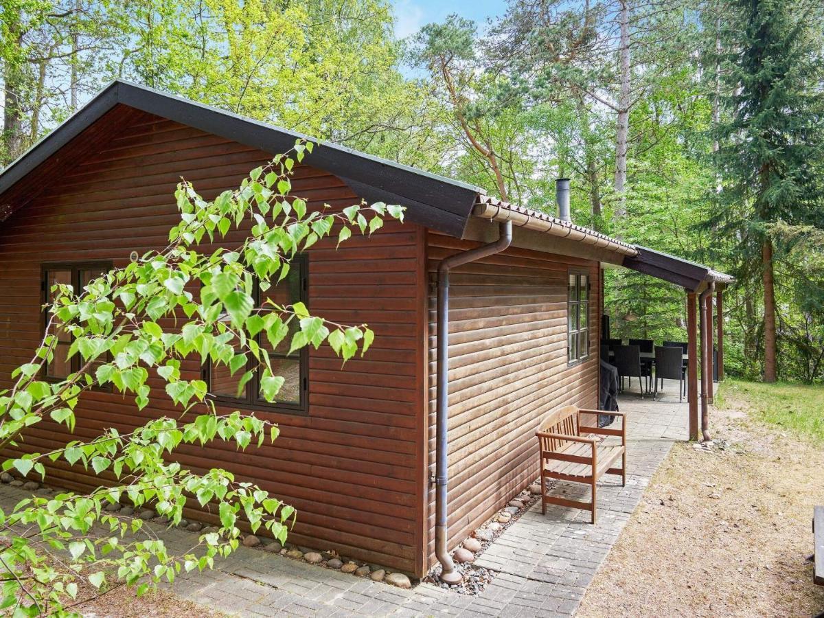 Three-Bedroom Holiday Home In Ronne 4 Rønne Exterior foto
