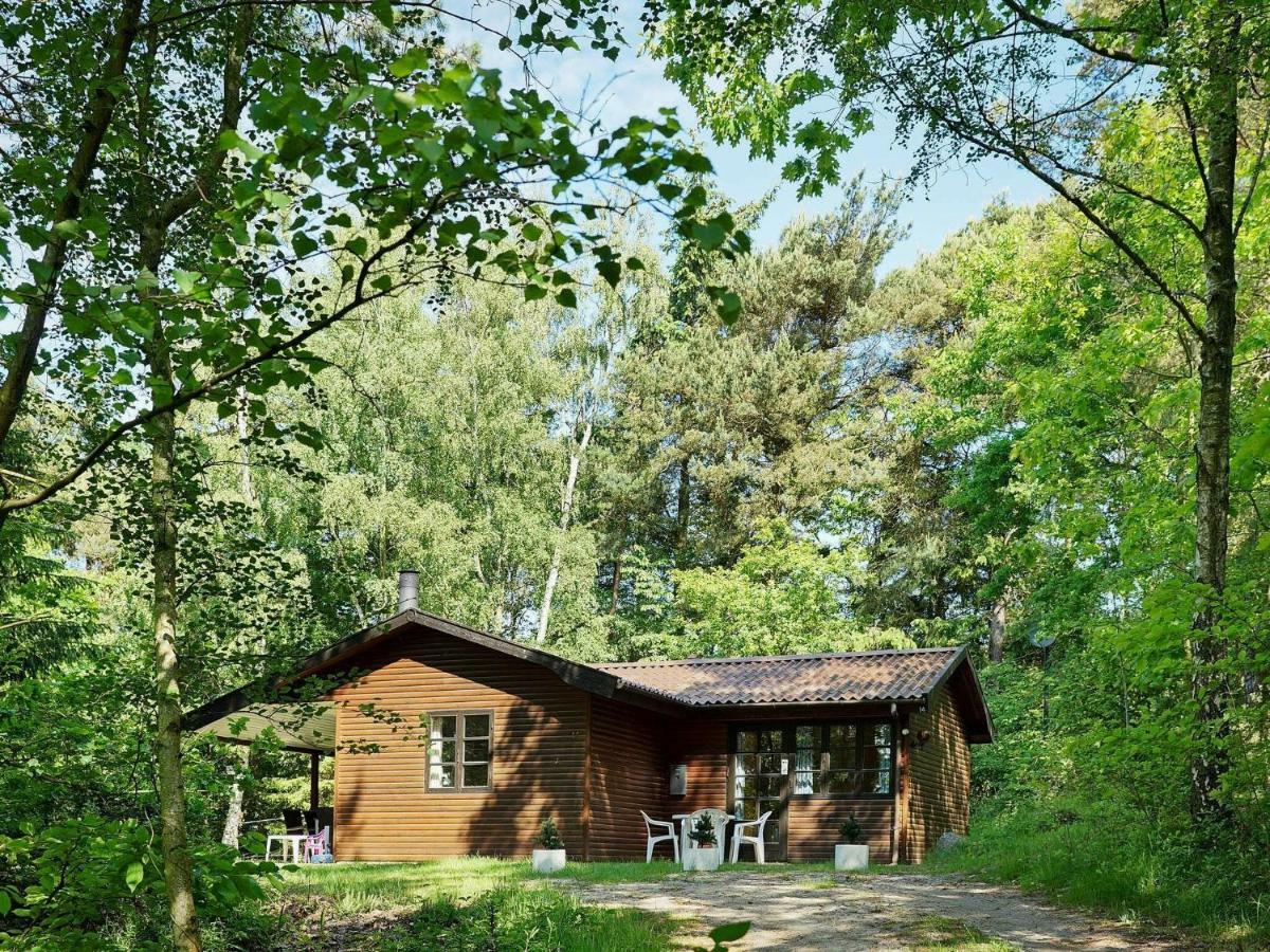 Three-Bedroom Holiday Home In Ronne 4 Rønne Exterior foto